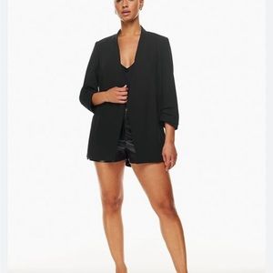 NWT Aritzia power hip blazer 0